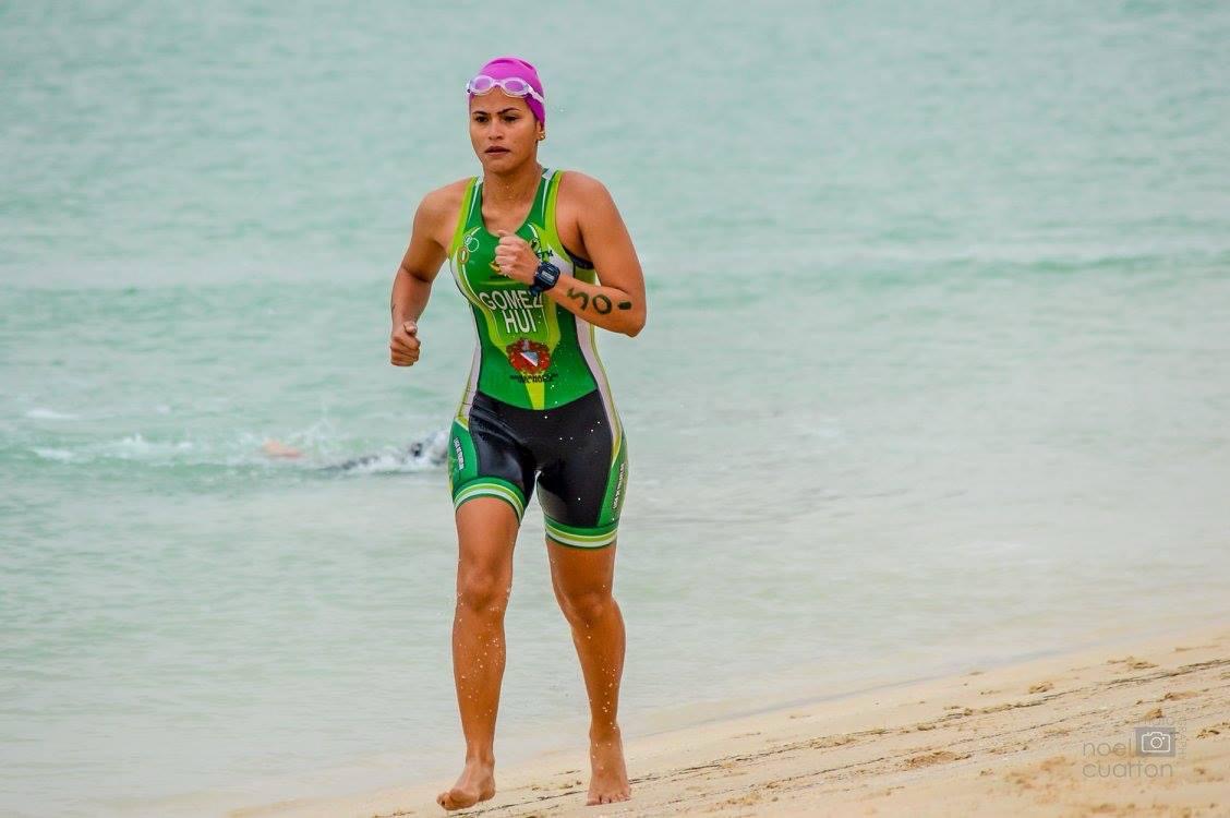 Beach triathlon — green suit